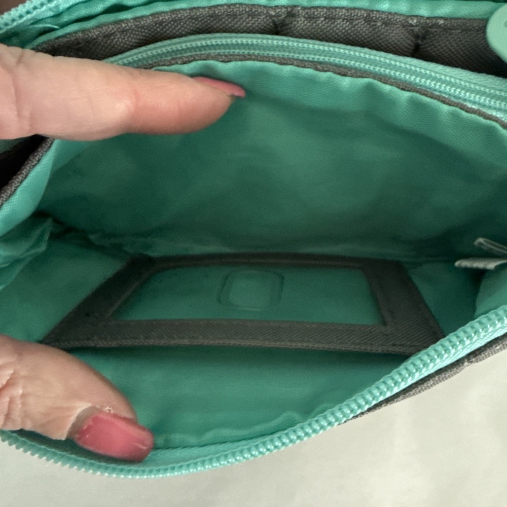 Thirty One 31 Vary You Quilted Gray‎ Aqua Wristlet Wallet With Strap - Picture 6 of 6